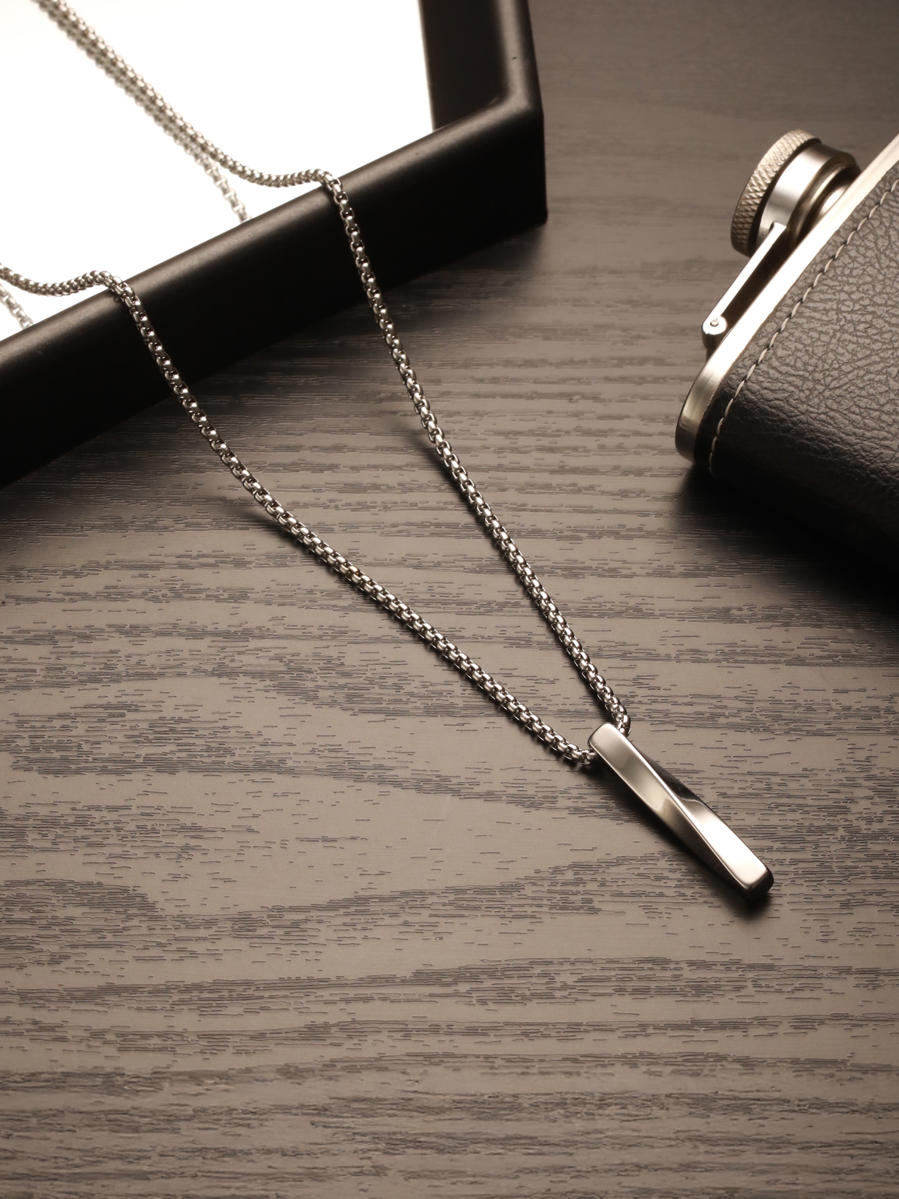 Torque Bar Necklace