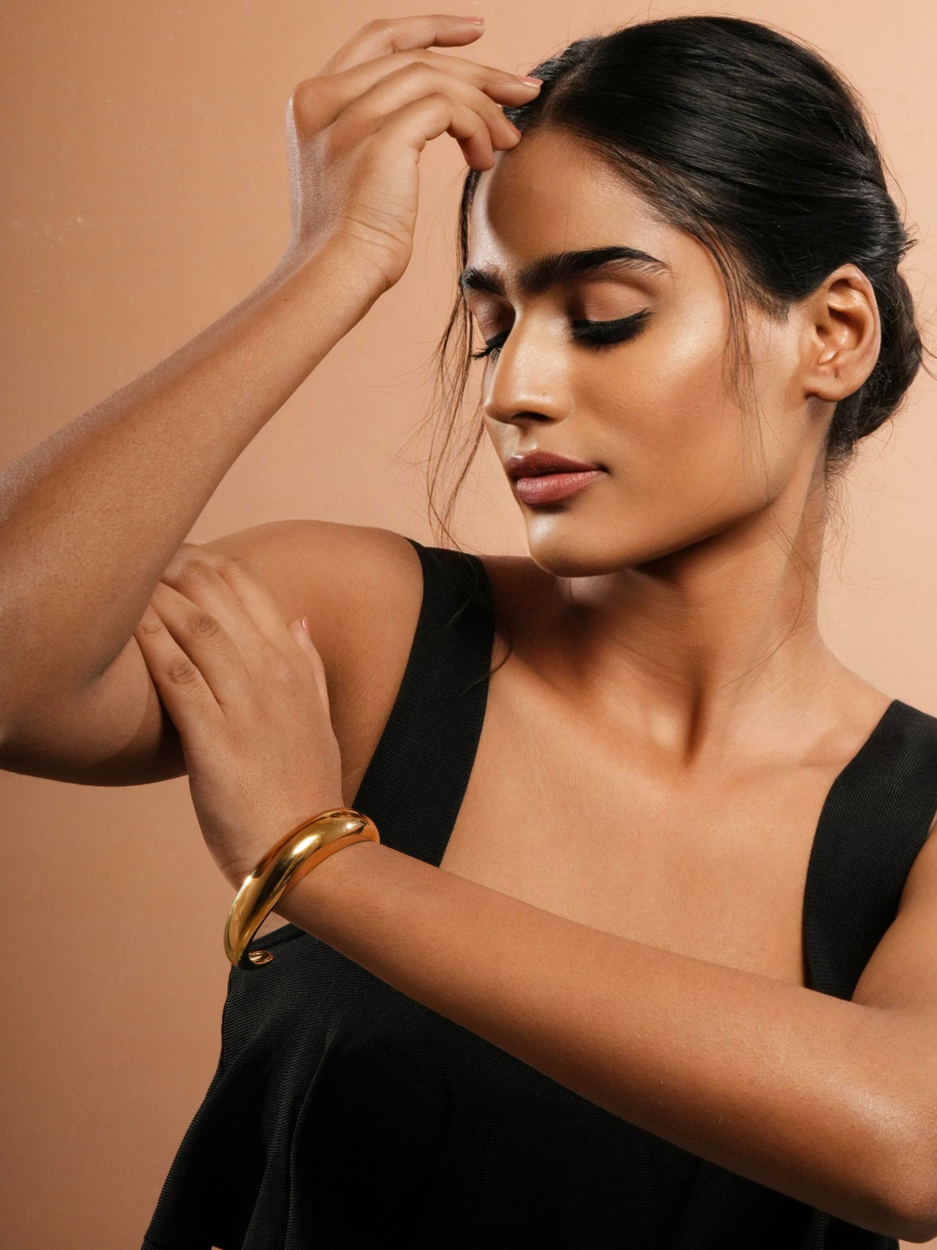 Power Curve Cuff - 18K Gold Plated