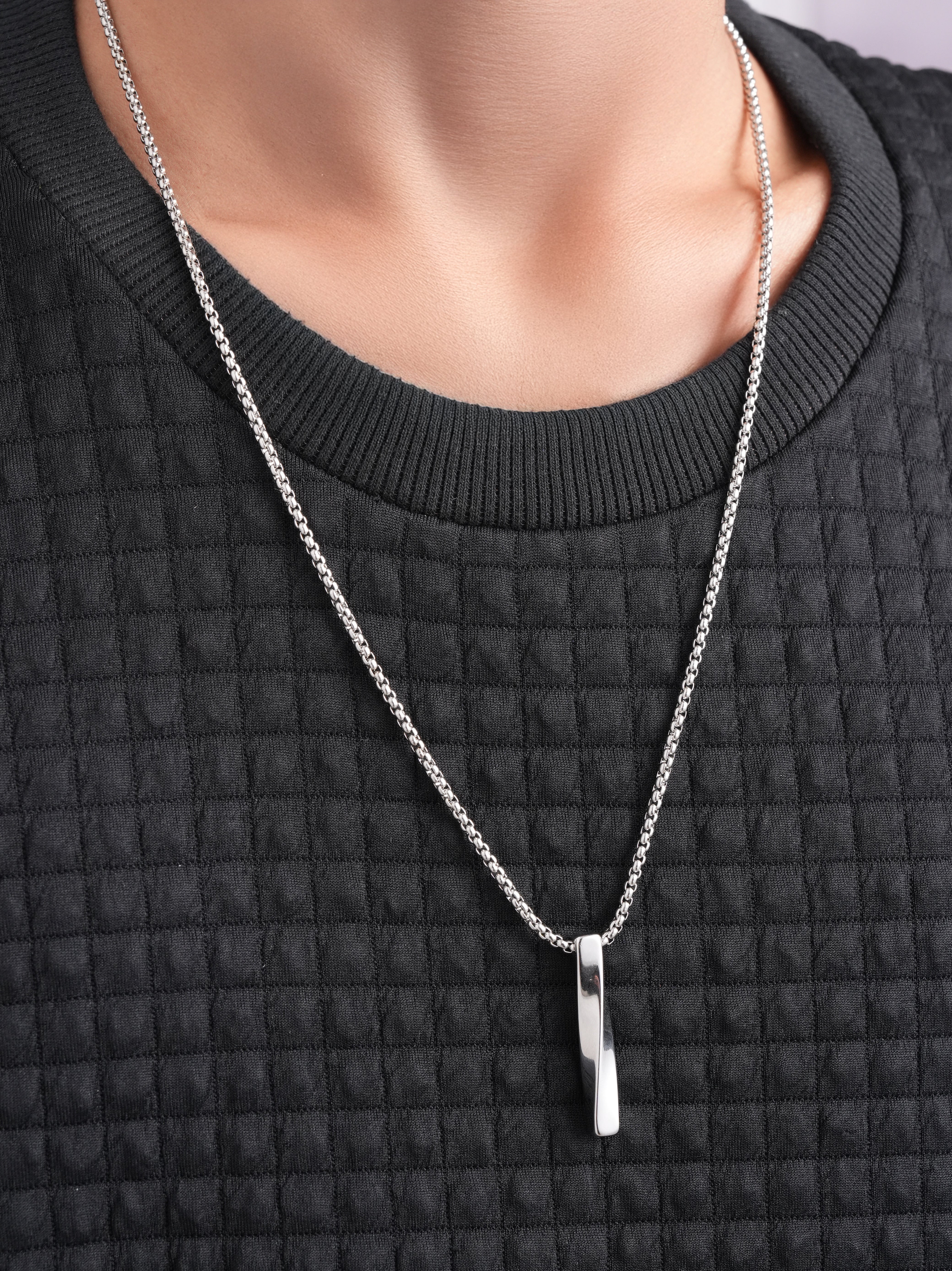 Torque Bar Necklace