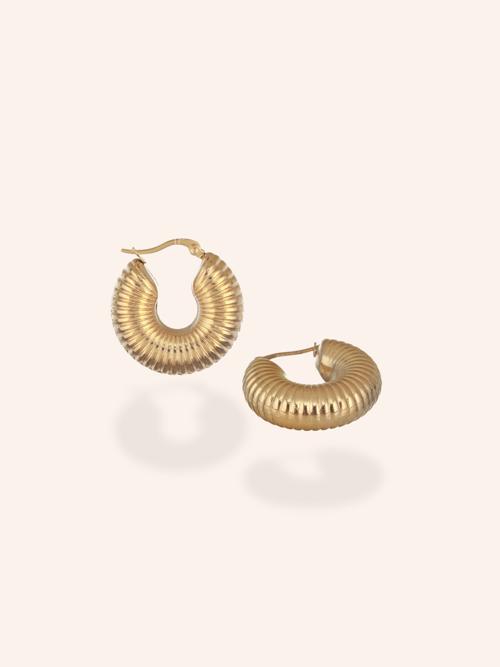 Ribbed Hoop Earrings-18K Gold Plated